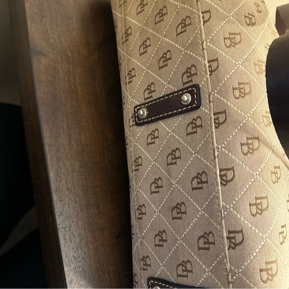 Dooney & Bourke East West Tote Signature Quilt Tan & Brown Stitching EUC - Picture 10 of 16